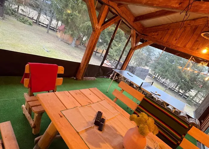 Igły I Szyszki Kemping Zimna Woda (Szczytno County)