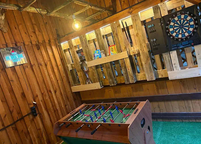 Igły I Szyszki Kemping *